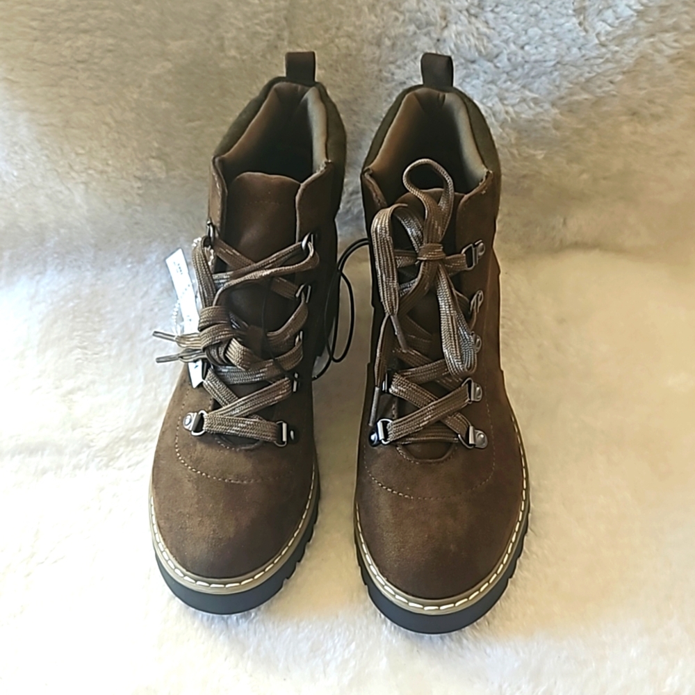 Cliffs by White Mountain Sabine Green Ankle Boot Women Size 7.5 M